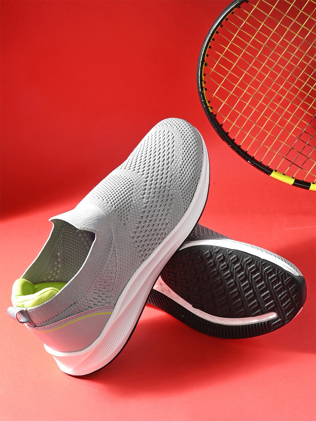

OFF LIMITS Men Textured Mesh Non-Marking Walking Shoes, Grey