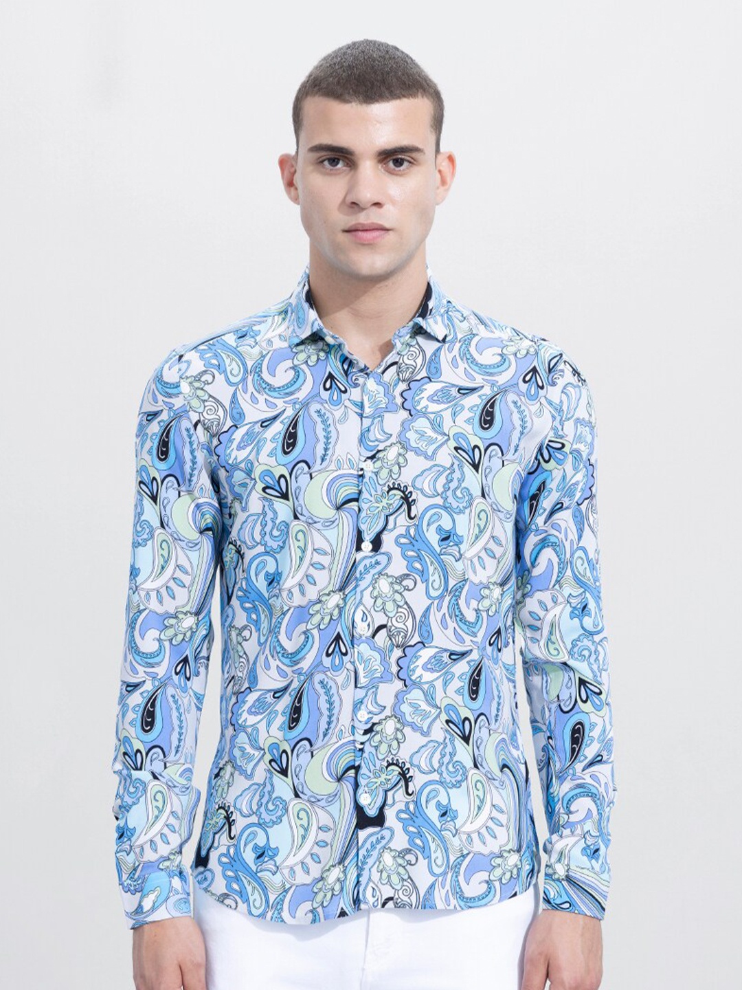 

Snitch Blue & White Boxy Ethnic Motifs Printed Casual Shirt