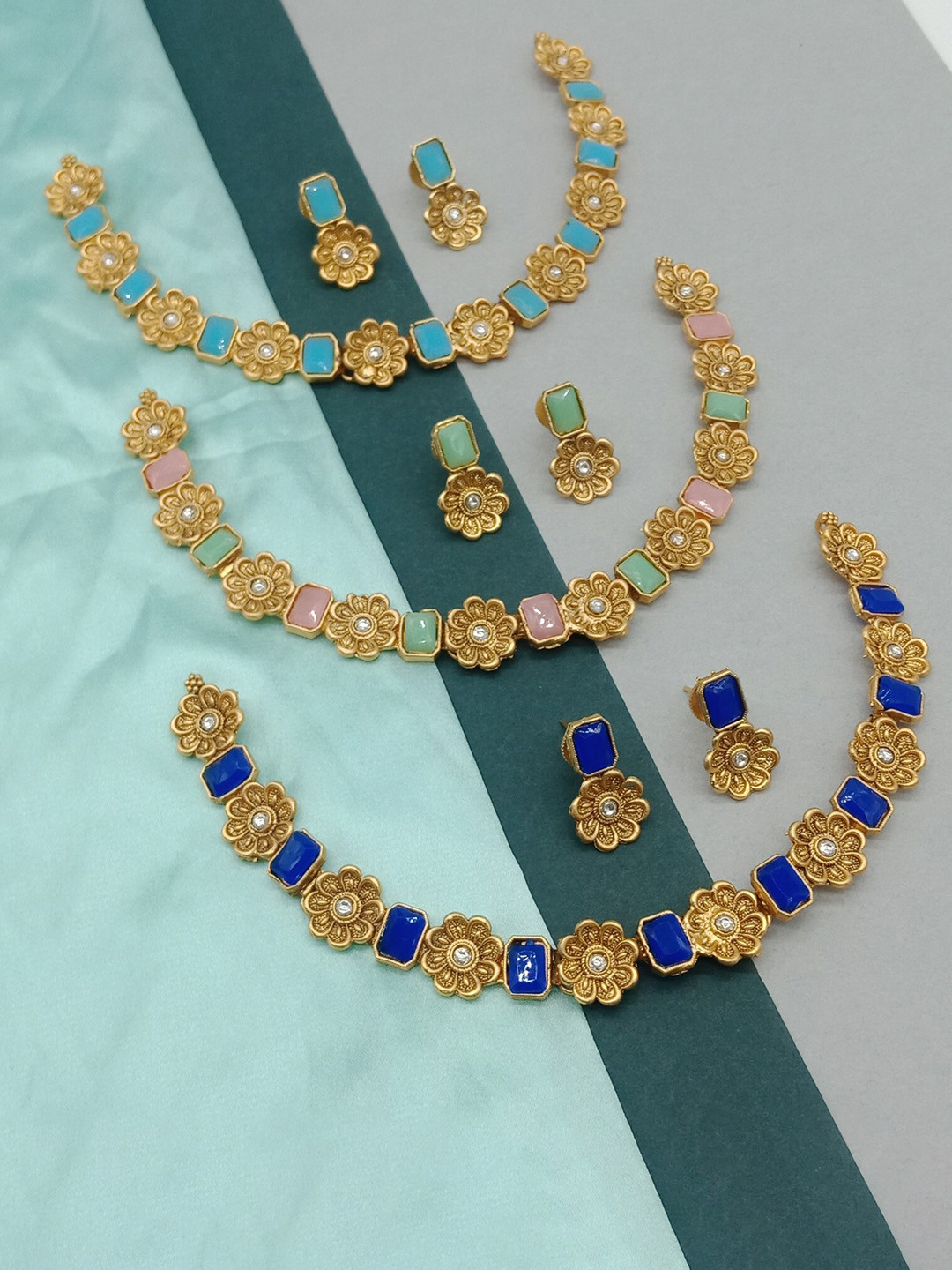 

AASHISH IMITATION Set Of 3 Gold-Plated Kundan-Studded & Stone Beaded Jewellery Set