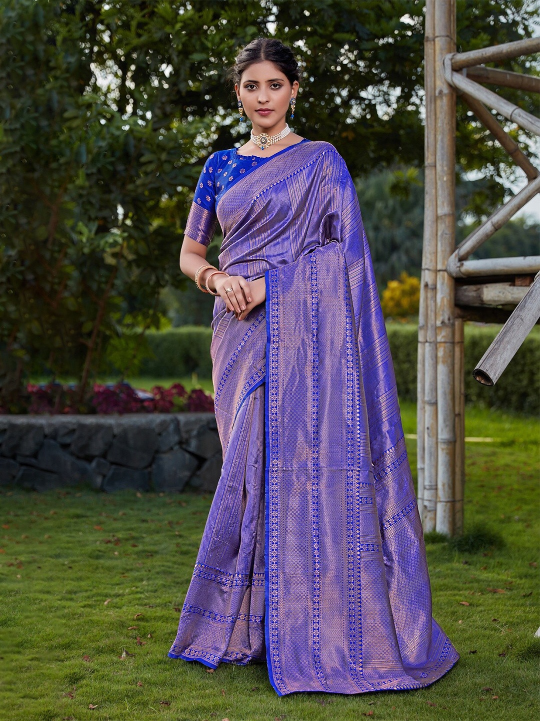

Fashion Basket Ethnic Motifs Woven Design Zari Art Silk Saree, Blue