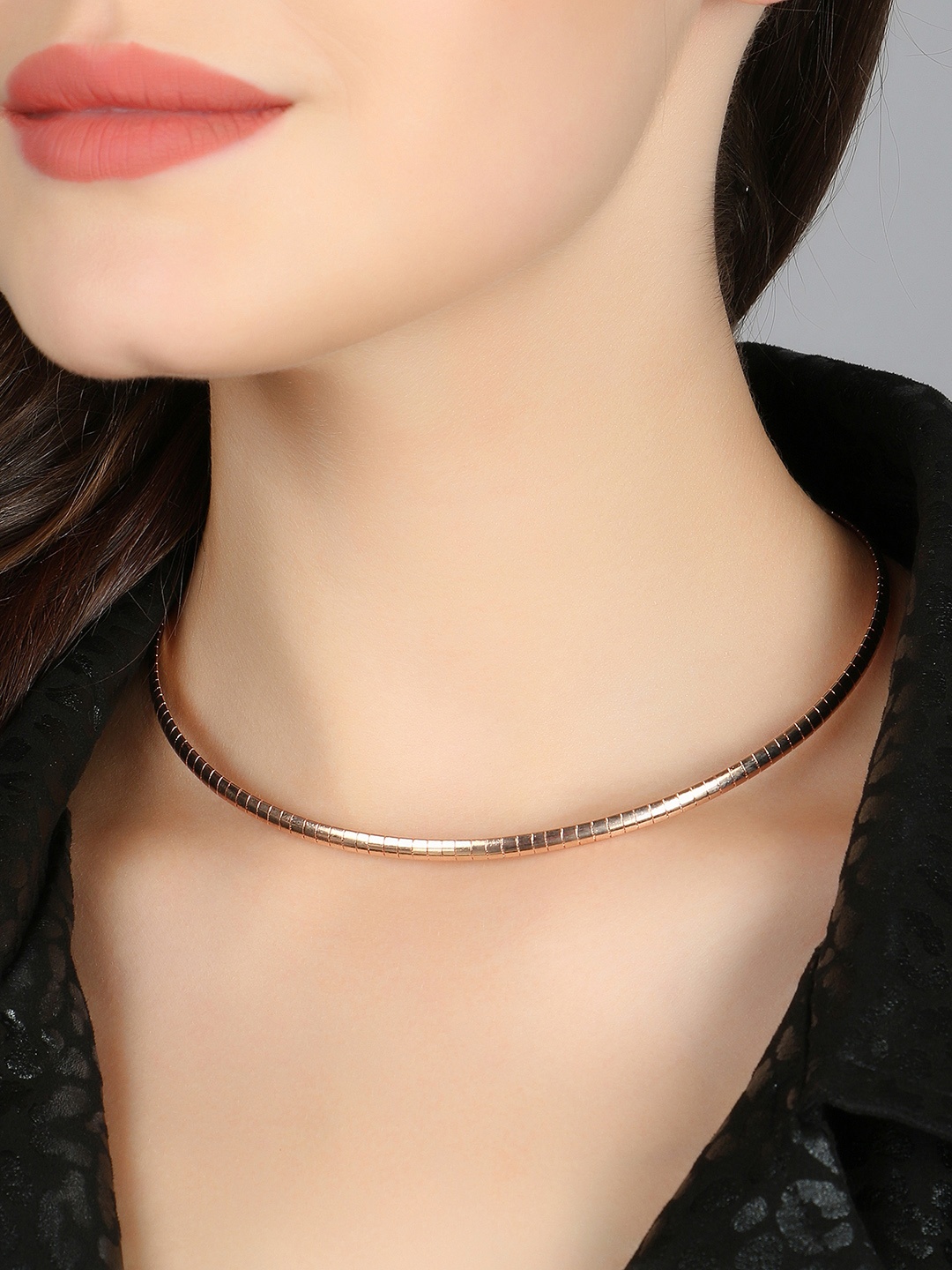 

Adwitiya Collection Women Rose Gold-Plated Hasli Chain