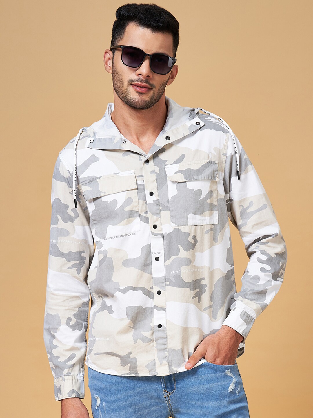 

Street Armor by Pantaloons Camouflage Printed Hooded Cotton Casual Shirt, White