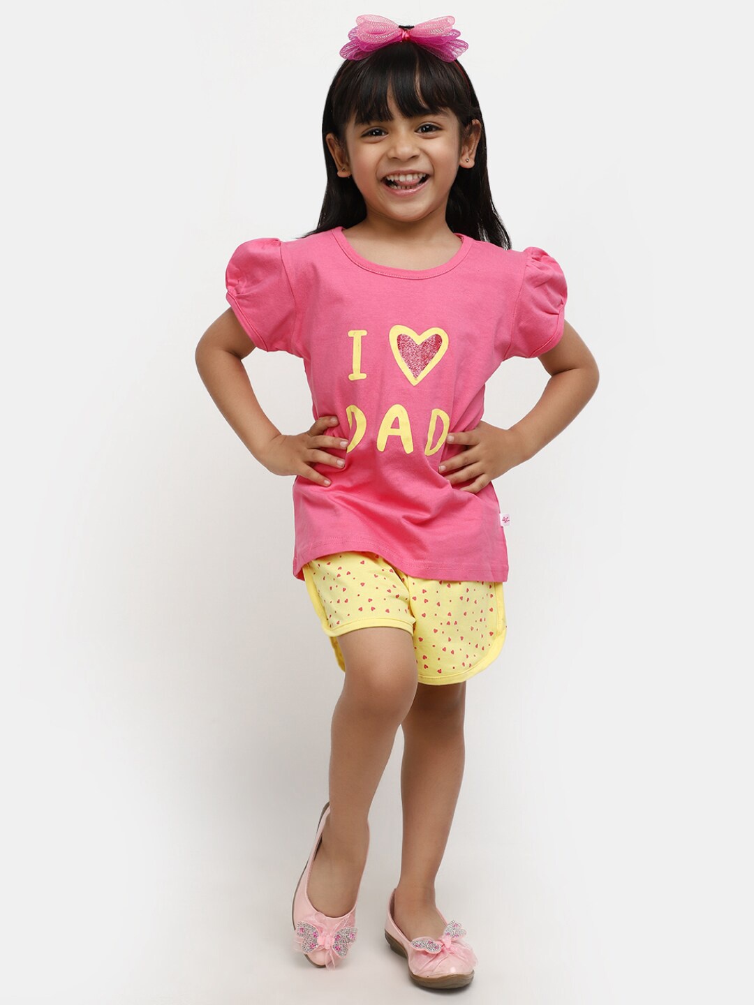 

V-Mart Girls Printed T-shirt with Shorts, Pink