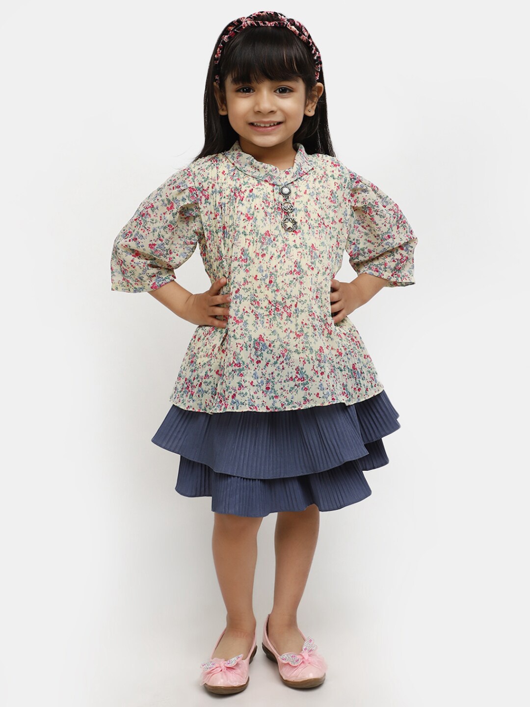 

V-Mart Girls Printed Pure Cotton Tops with Skirt, Yellow