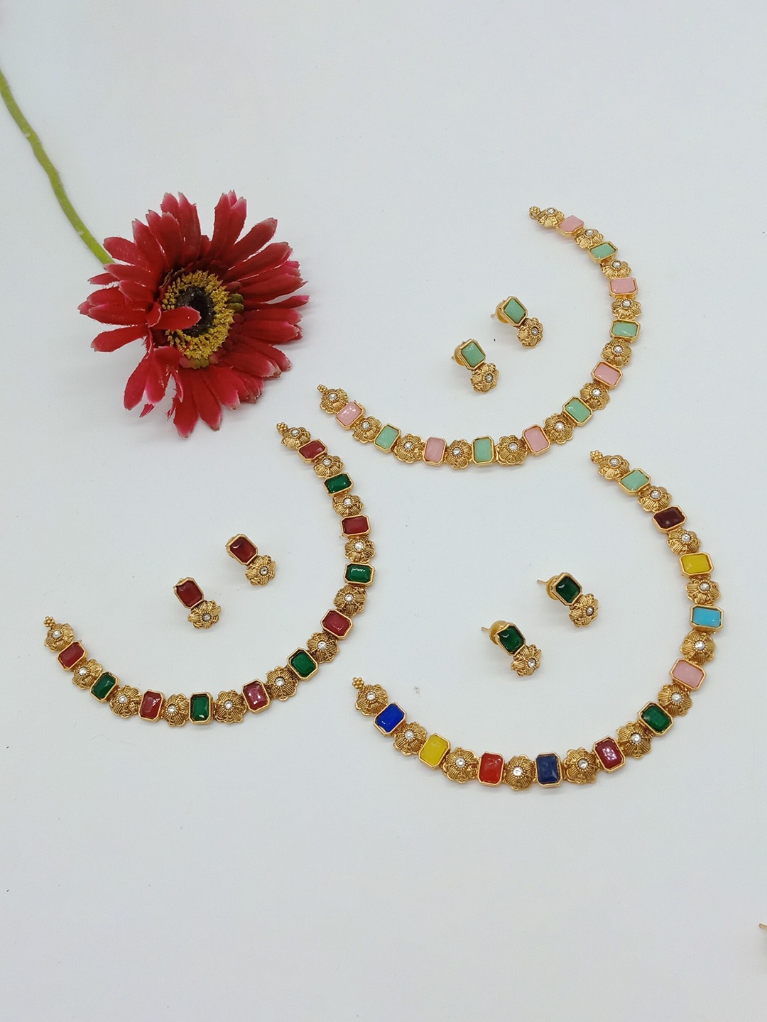 

AASHISH IMITATION Set Of 3 Gold-Plated Kundan Studded Jewellery Set, Maroon