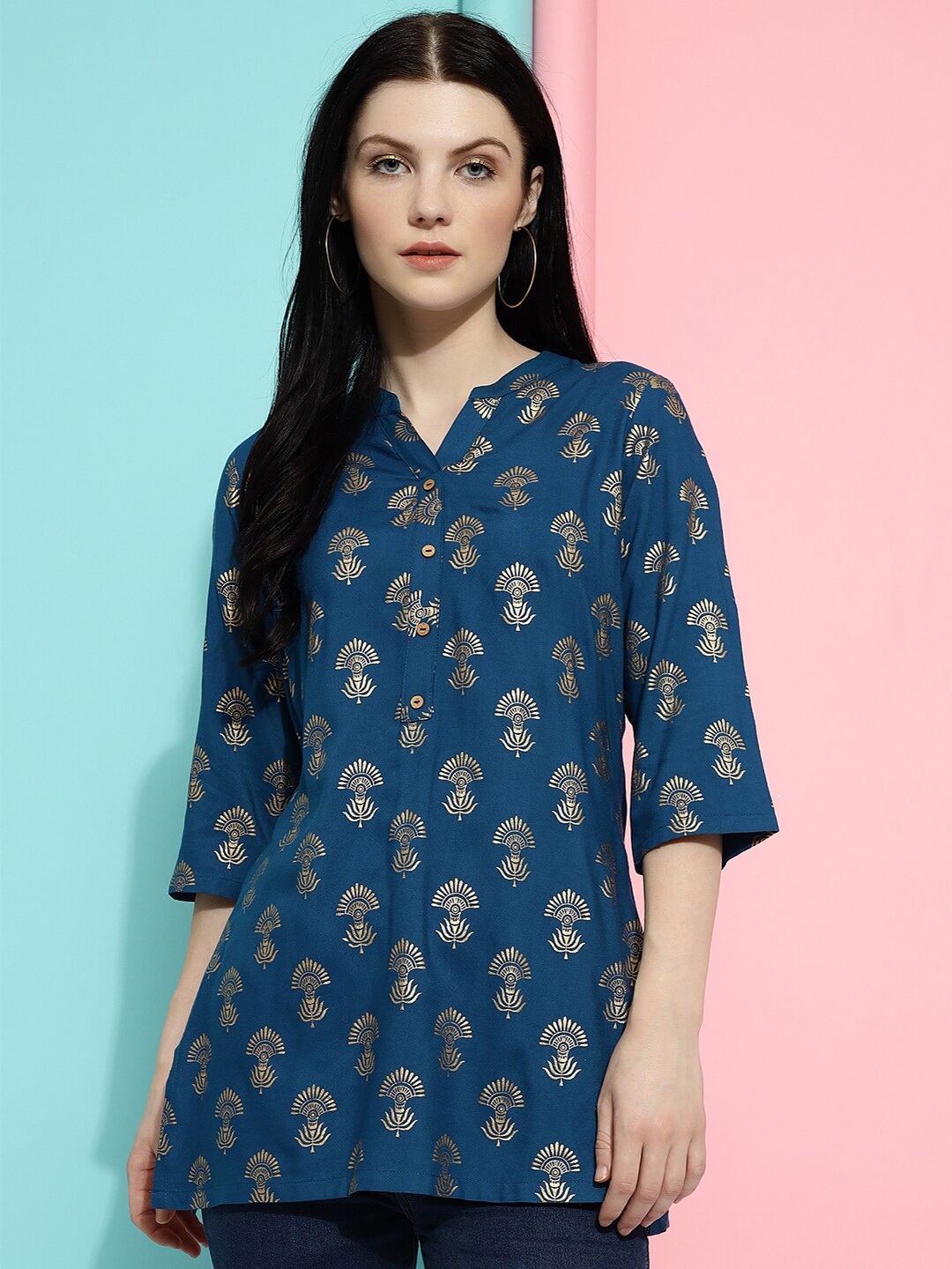 

J Turritopsis Ethnic Motifs Printed Mandarin Collar Kurti, Blue