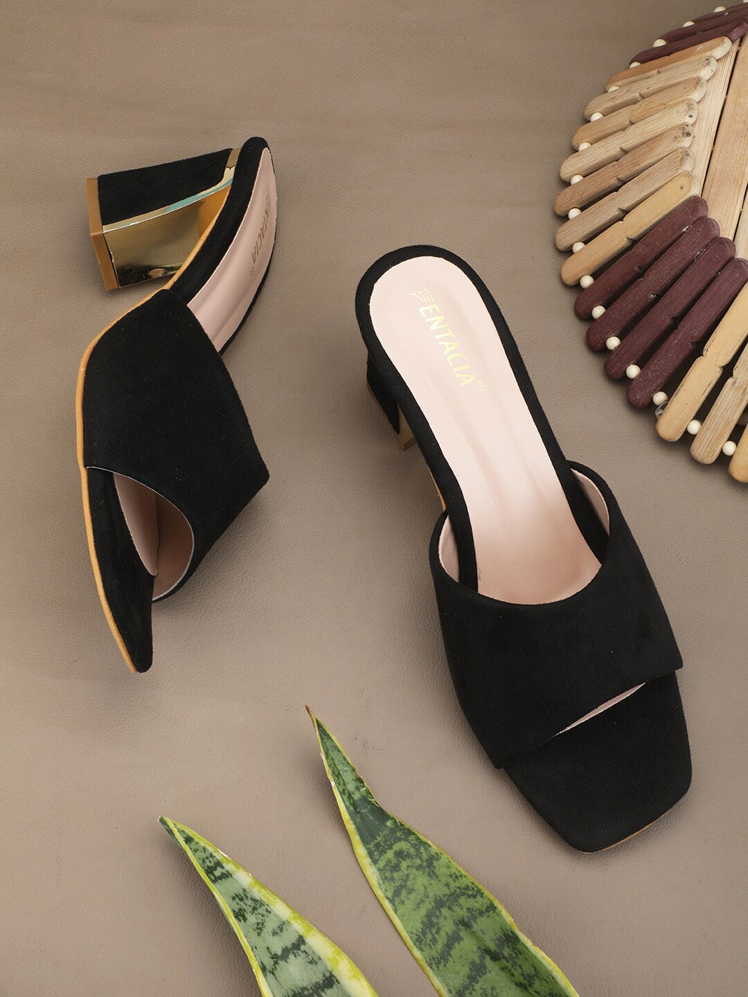 

Fentacia Square Toe Suede Block Heels, Black