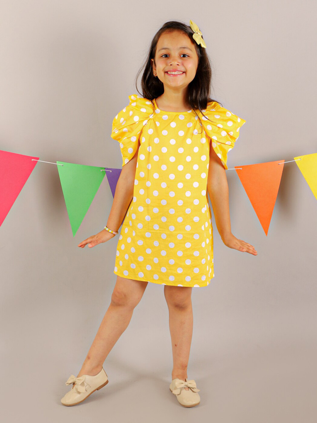 

KidsDew Girls Polka Dot Printed Ruched Sleeves Gathered A-Line Dress, Yellow