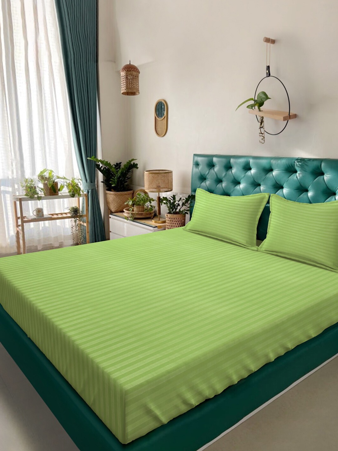 

Alina decor Green Striped 210 TC Queen Bedsheet with 2 Pillow Covers