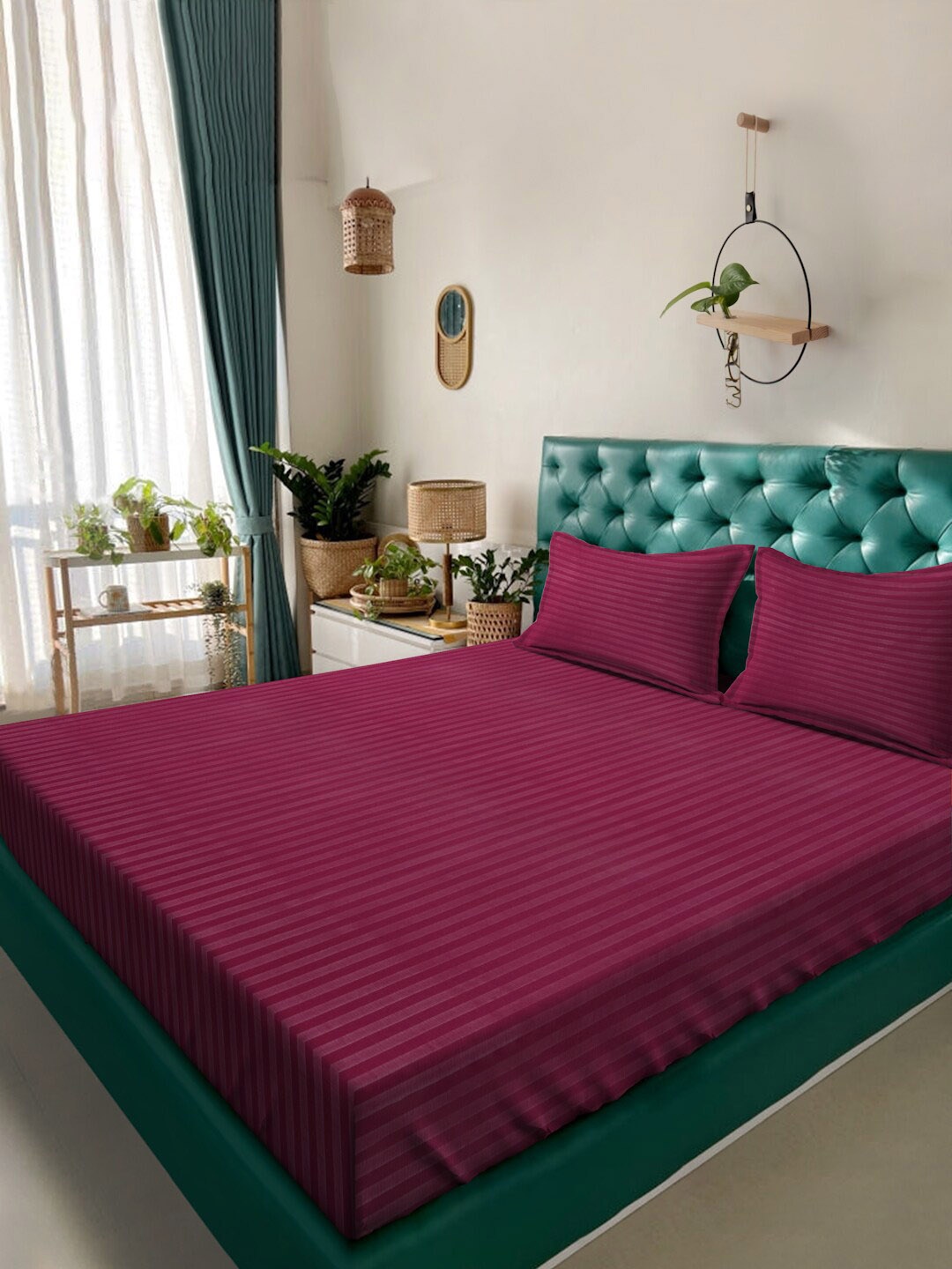 

Alina decor Maroon Striped 210 TC Queen Bedsheet With 2 Pillow Covers