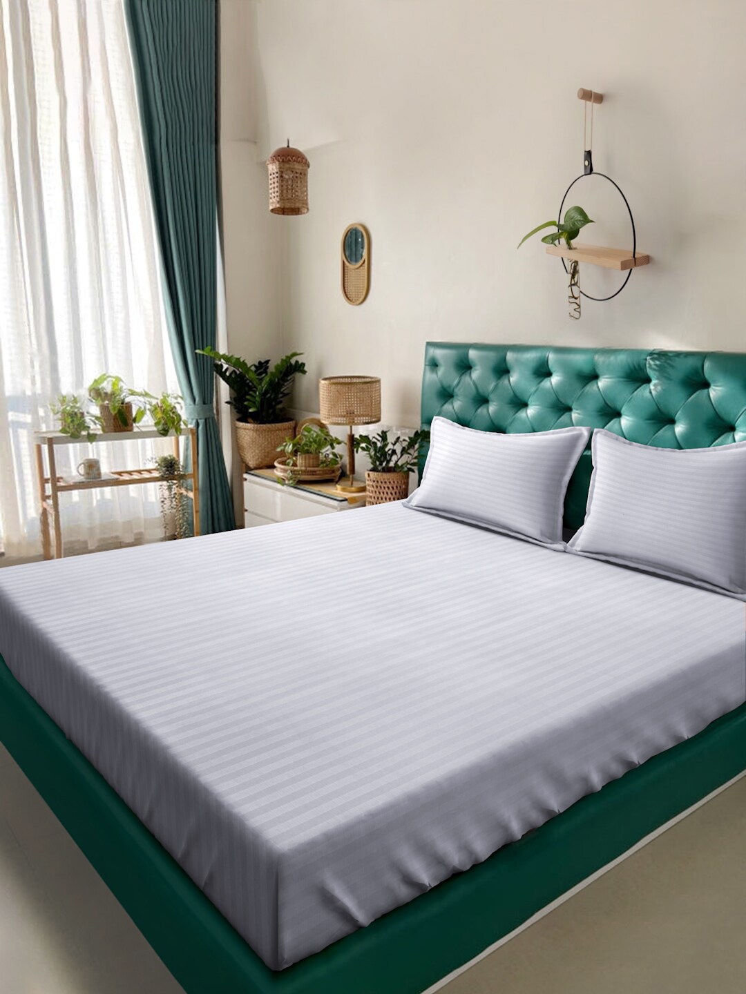 

Alina decor Grey Striped 210 TC Queen Bedsheet With 2 Pillow Covers
