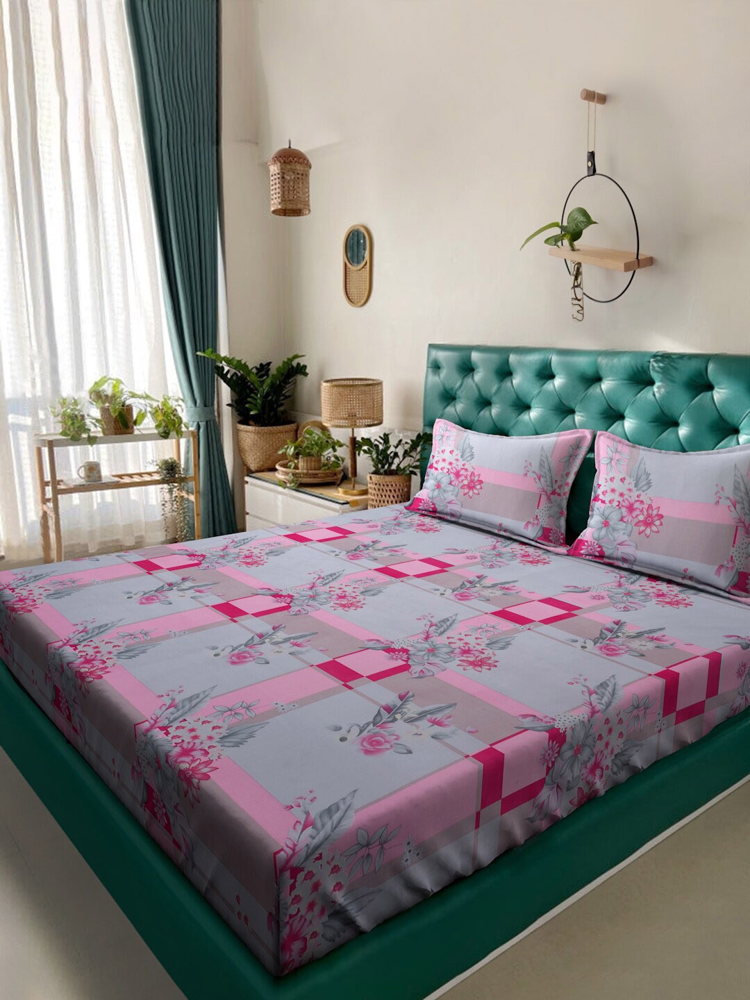 

Alina decor Grey & Pink Floral 210 TC Queen Bedsheet With 2 Pillow Covers