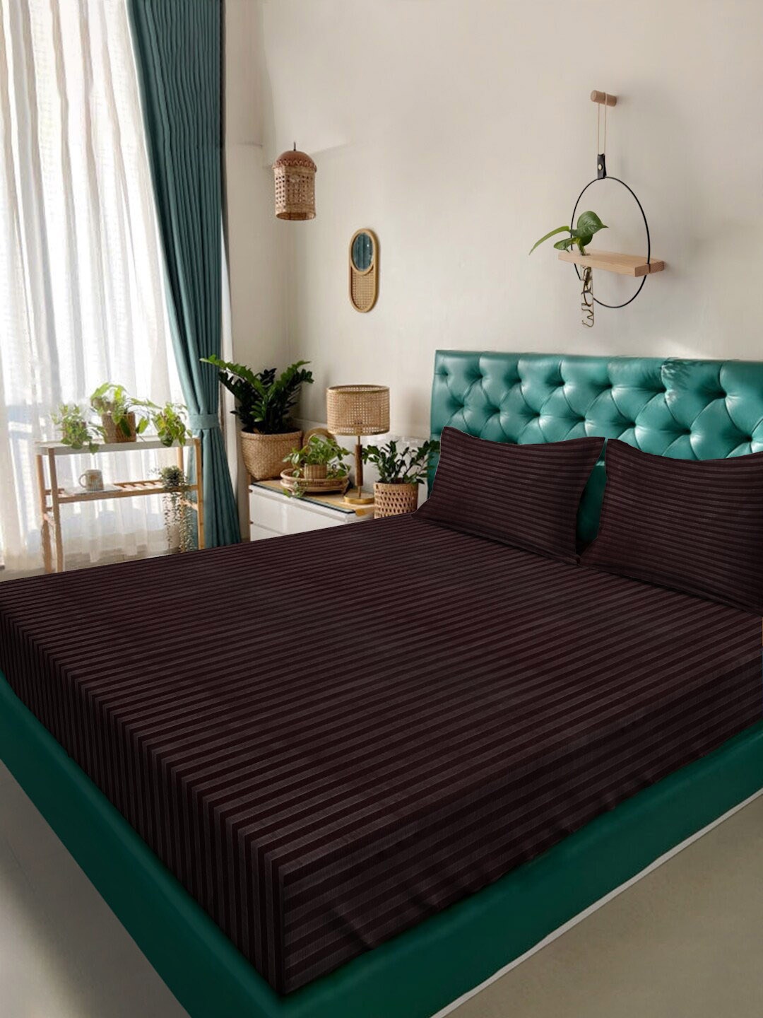 

Alina decor Brown Striped 210 TC Queen Bedsheet with 2 Pillow Covers