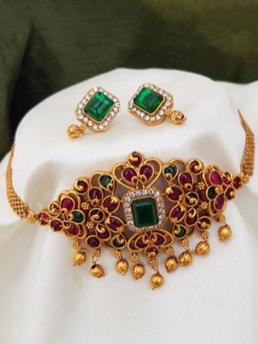 

GRIIHAM Gold-Plated AD-Studded Jewellery Set