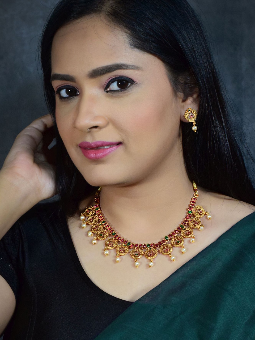 

GRIIHAM Gold-Plated AD-Studded Jewellery Set