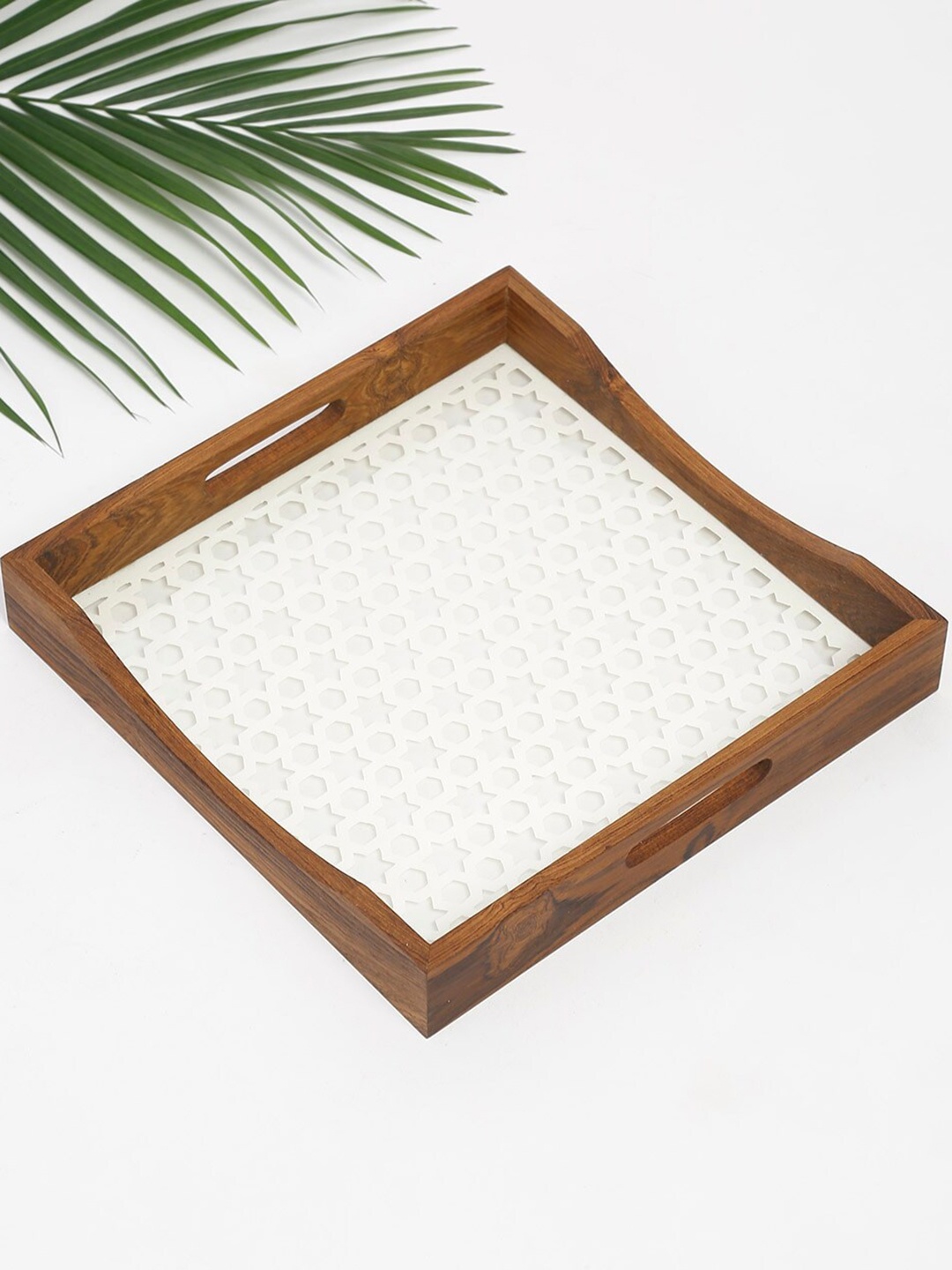 

Fabindia White & Brown Self-Design Wooden Medium Tray