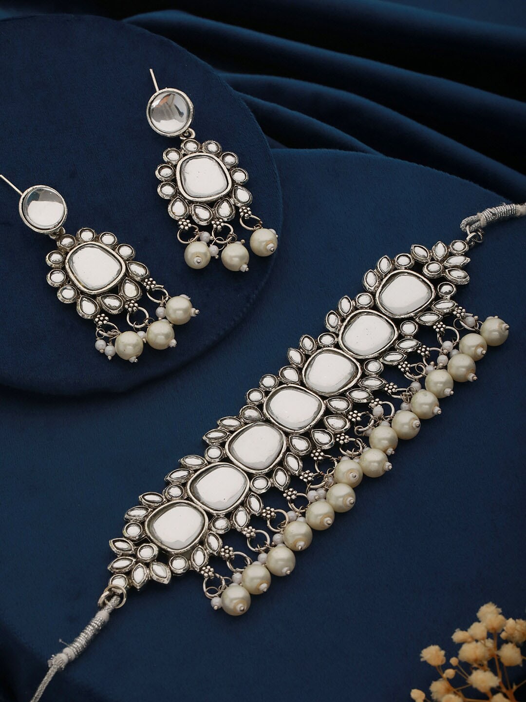 

Aadvik Designs Silver-Plated Kundan-Studded & Pearl Beaded Jewellery Set