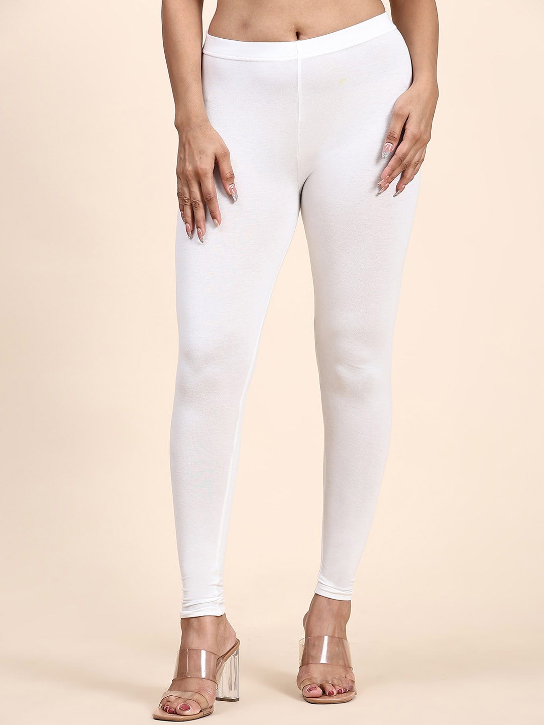 

Outflits Women Skinny-Fit Churidar Length Leggings, White