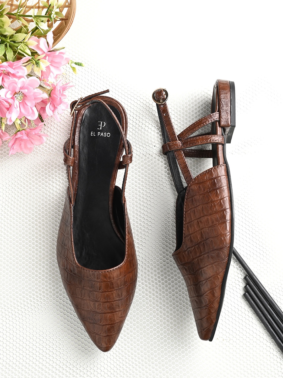 

El Paso Textured Pointed Toe Mules, Brown