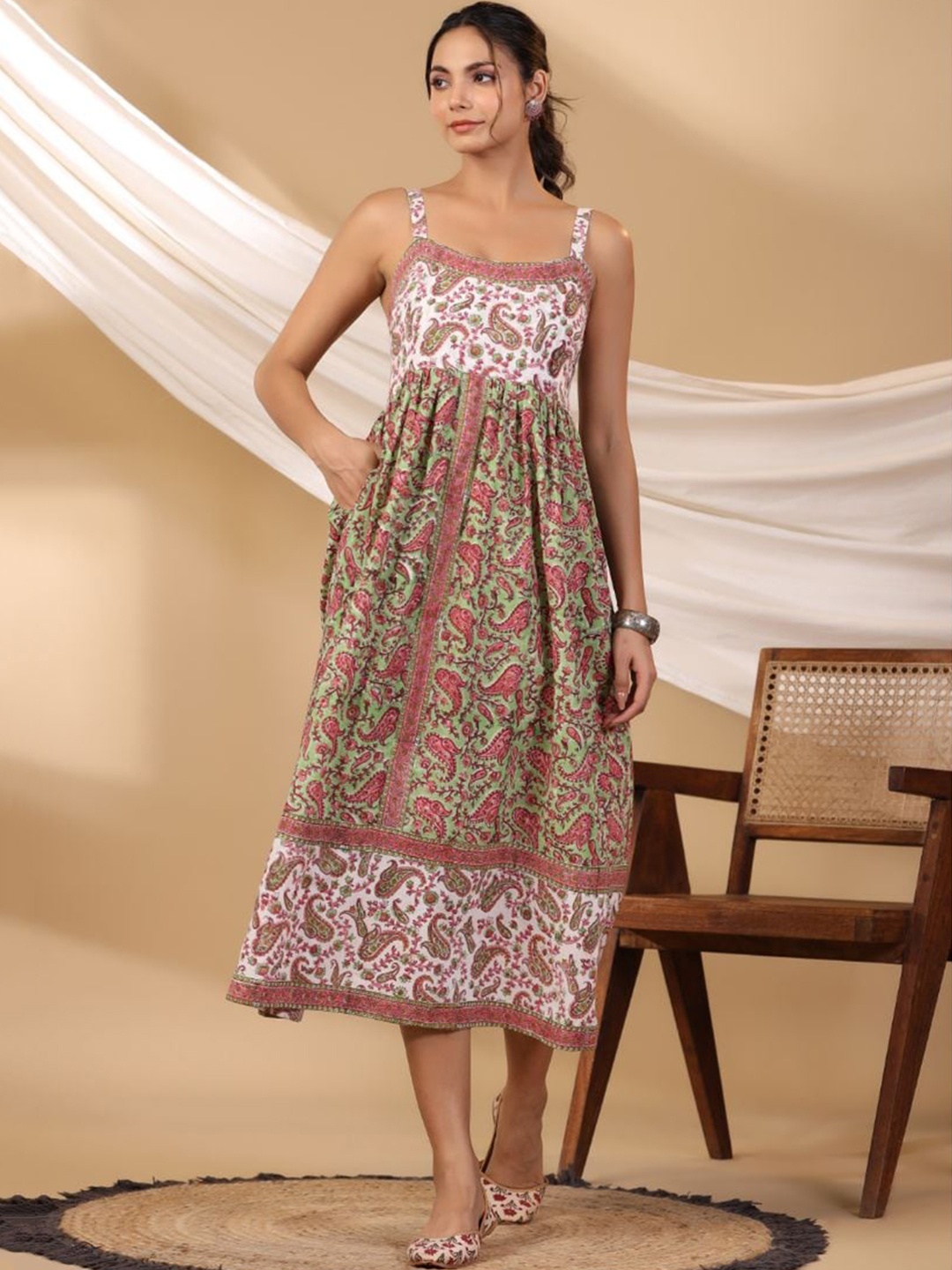 

Shuddhi Paisley Printed Sleeveless Cotton A-Line Ethnic Dress, Green