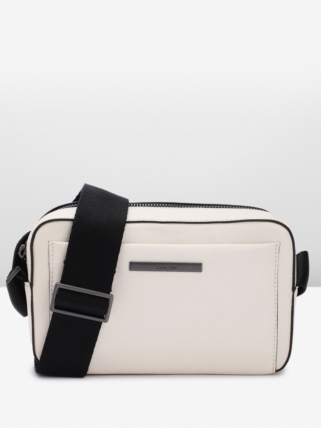 

Calvin Klein Men Solid Messenger Bag, Off white