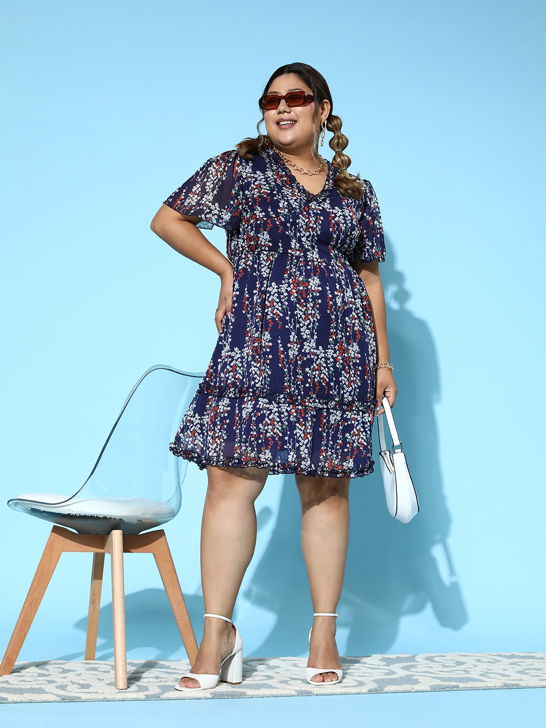 

Berrylush Curve Plus Size Floral Print Flutter Sleeve Ruffled Chiffon Fit & Flare Dress, Navy blue