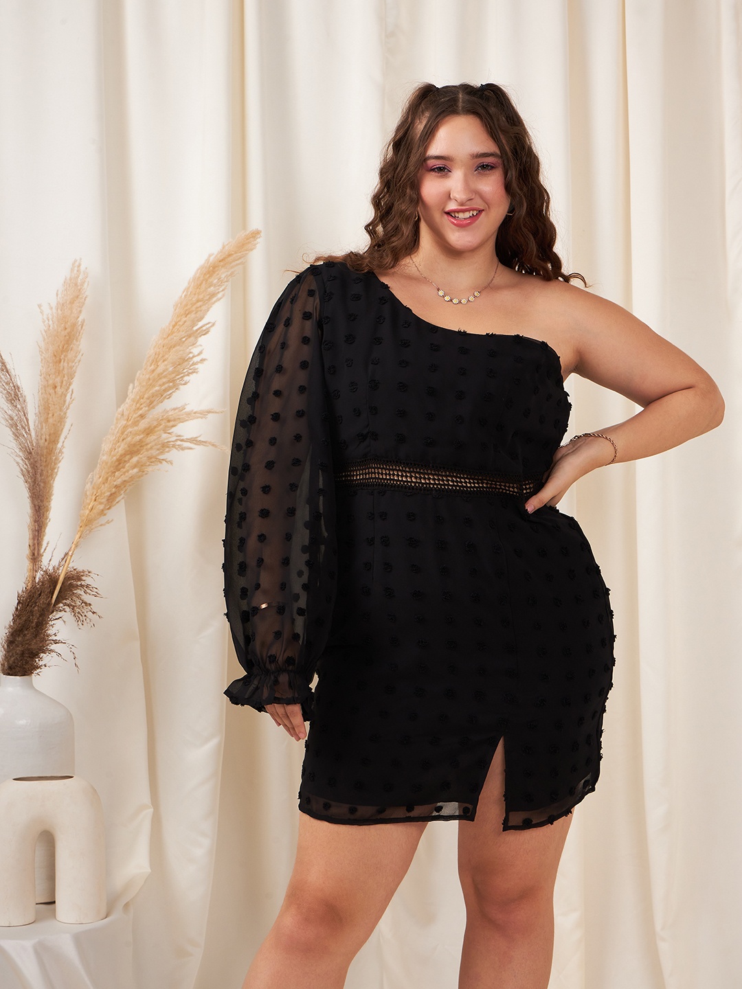 

Berrylush Curve Plus Size Self Design One Shoulder Puff Sleeve Jacquard Bodycon Mini Dress, Black
