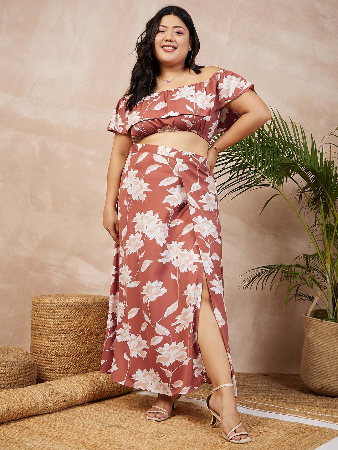 Berrylush Curve Women Plus Size Printed Top with Skirt, Brown