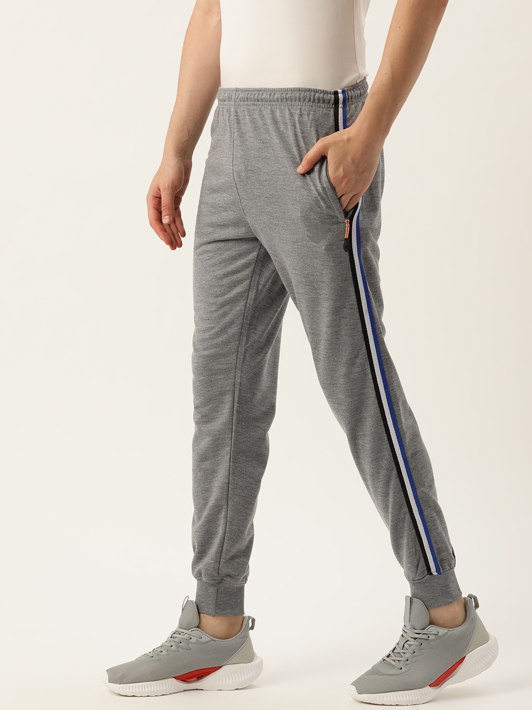 

Sports52 wear Men Slim Fit Training Joggers, Grey melange