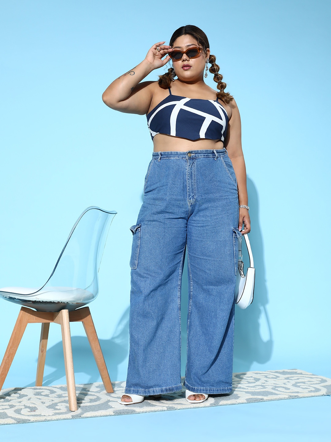 

Berrylush Curve Geometric Print Crop Top, Navy blue