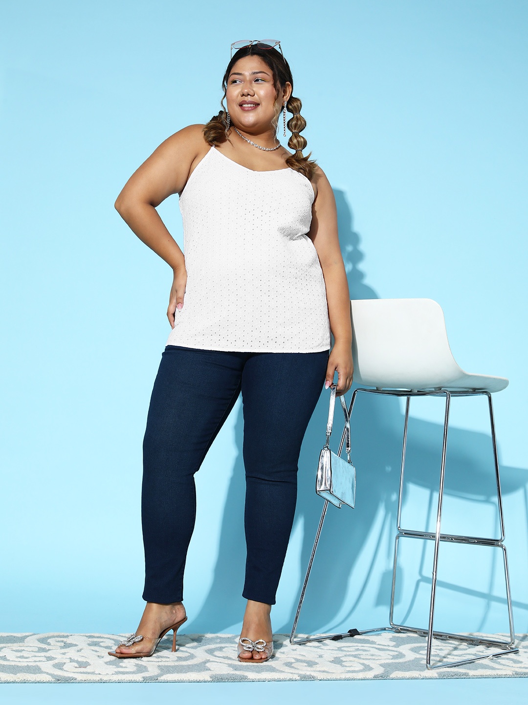 

Berrylush Curve Cotton Schiffli Top, White