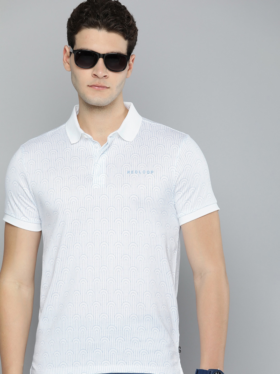 

Levis Pure Cotton Geometric Printed Polo Collar T-shirt, White