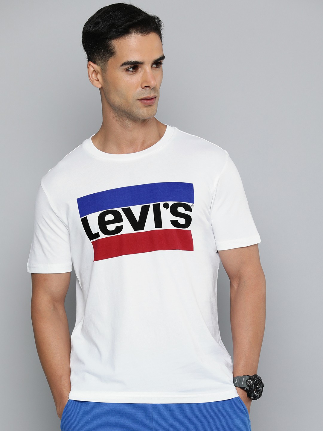 

Levis Pure Cotton Brand Logo Printed Casual T-shirt, White
