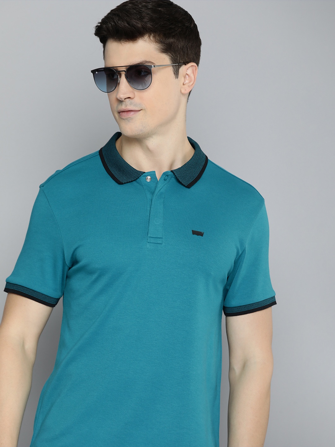 

Levis Solid Polo Collar Casual T-shirt, Teal