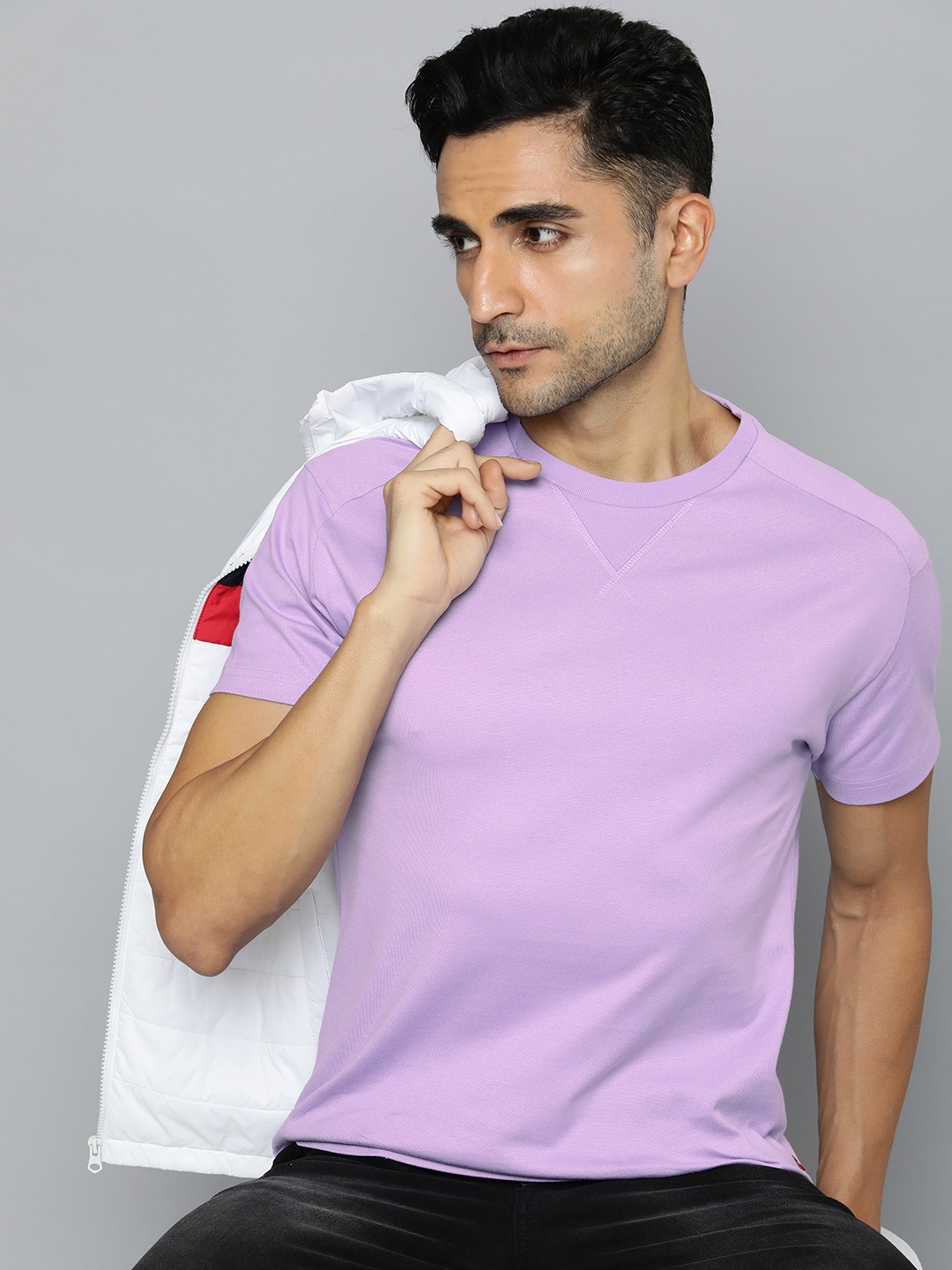 

Levis Solid Round Neck Pure Cotton T-shirt, Lavender