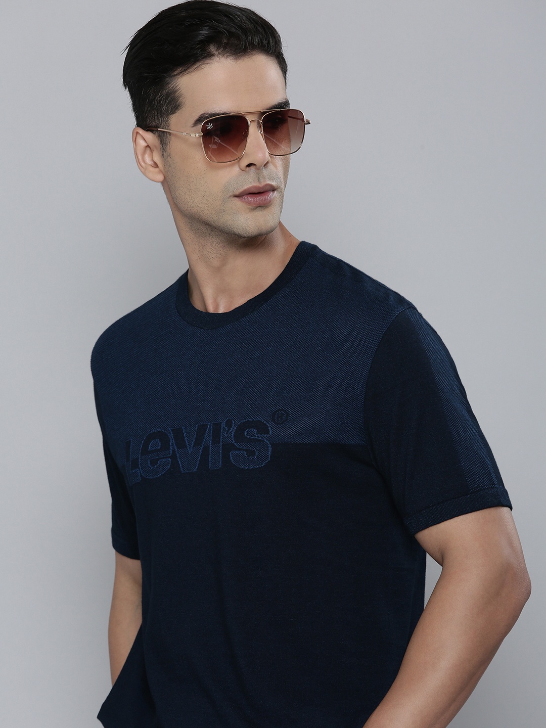 

Levis Round Neck Printed T-shirt, Navy blue