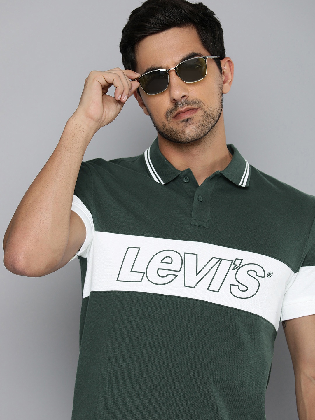 

Levis Colourblocked Polo Collar Pure Cotton T-shirt, Green