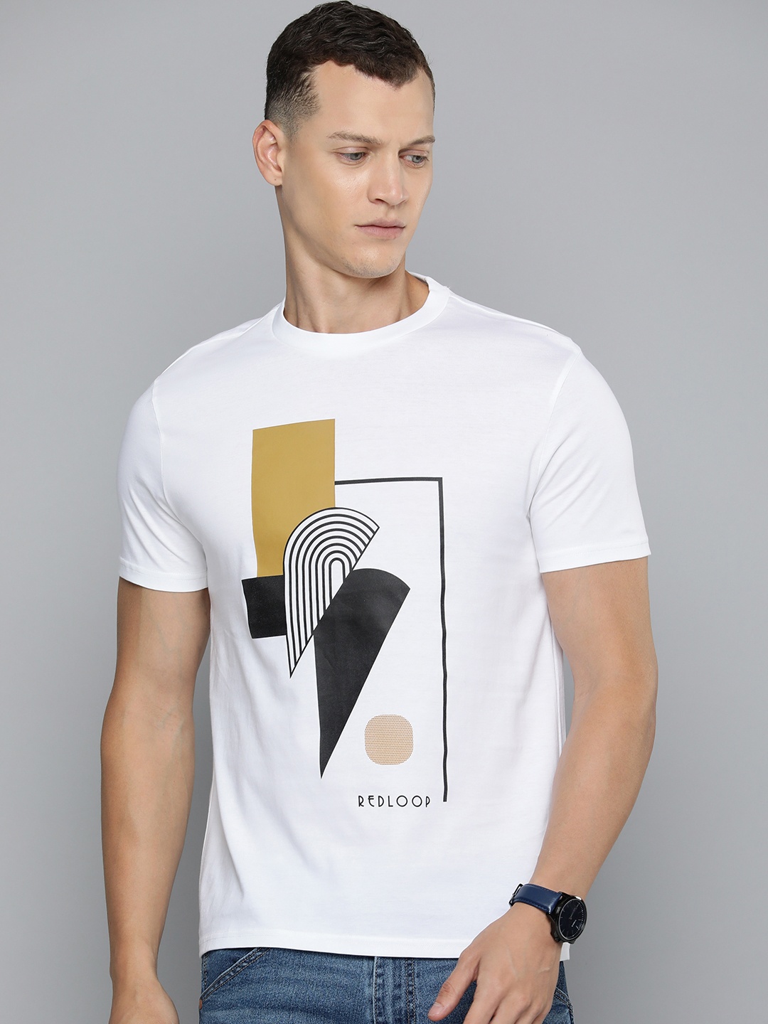 

Levis Geometric Printed Pure Cotton Casual T-shirt, White