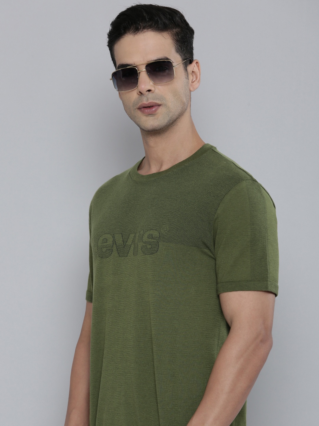 

Levis Round Neck Colourblocked T-shirt, Olive