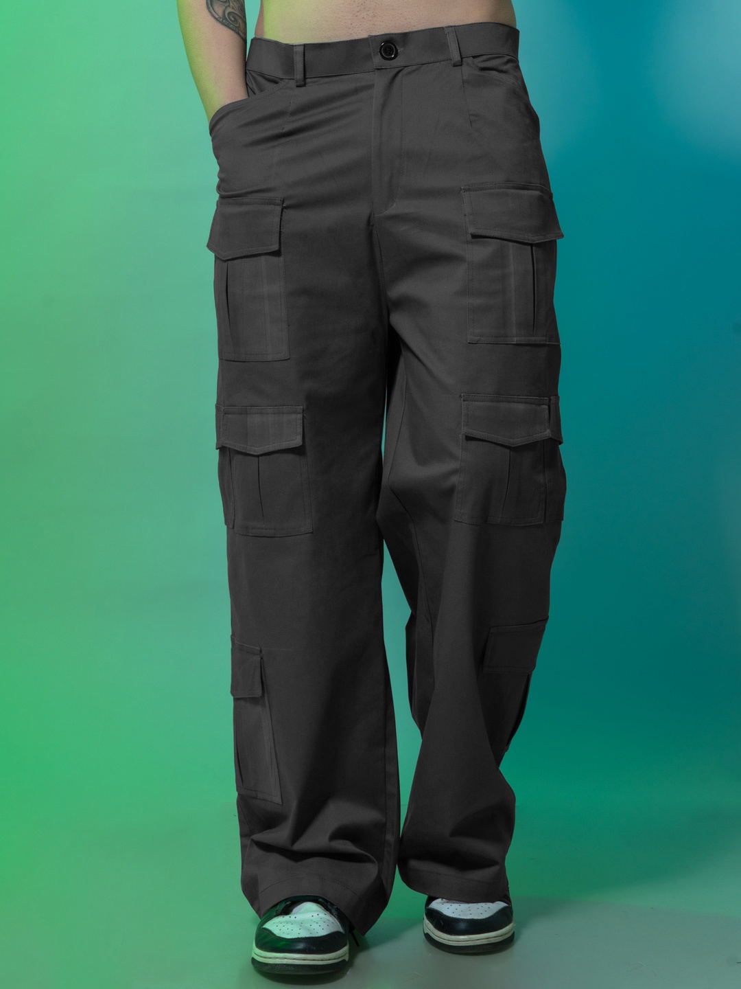 

UNRL Men Relaxed Cargos, Charcoal