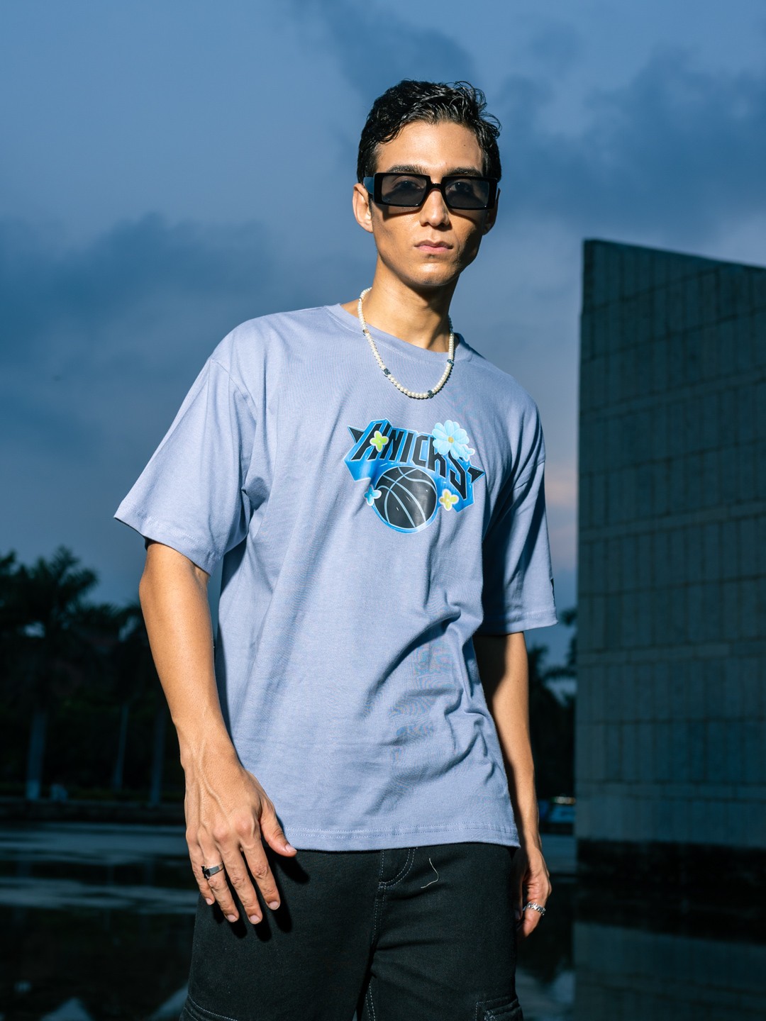 

UNRL Graphic Printed Drop-Shoulder Sleeves Cotton Boxy T-shirt, Blue