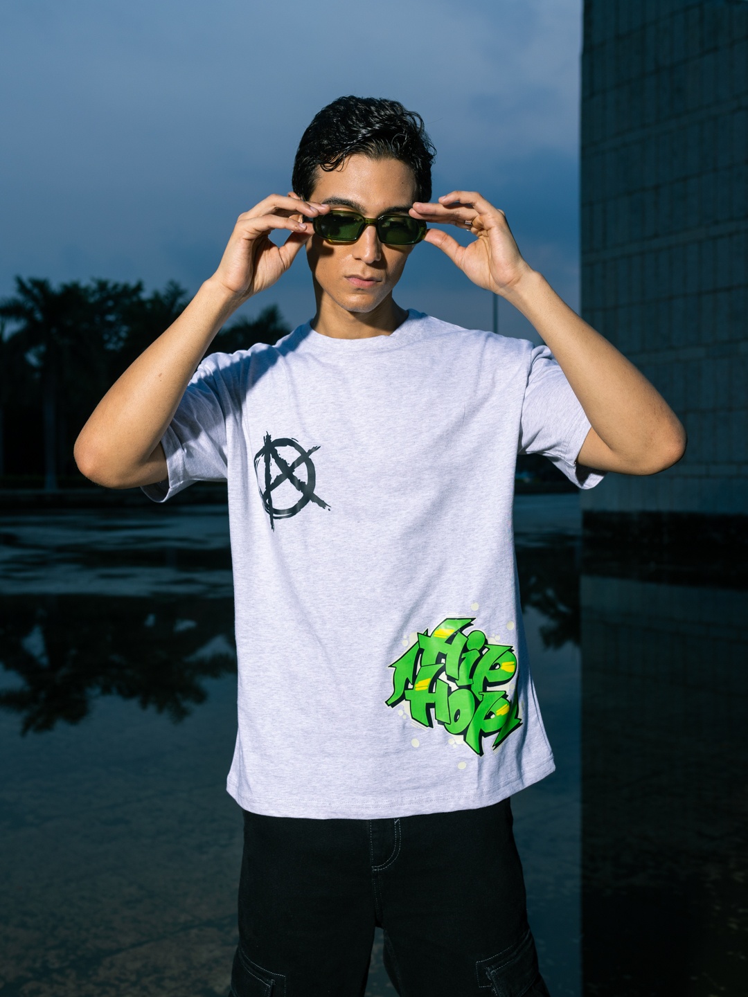 

UNRL Graphic Printed Drop-Shoulder Sleeves Cotton Boxy T-shirt, Grey melange