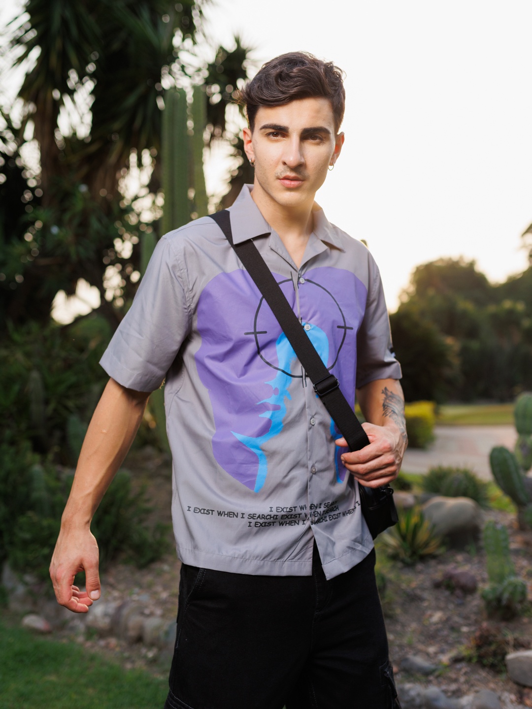 

UNRL Pure Cotton Boxy Graphic Printed Casual Shirt, Grey