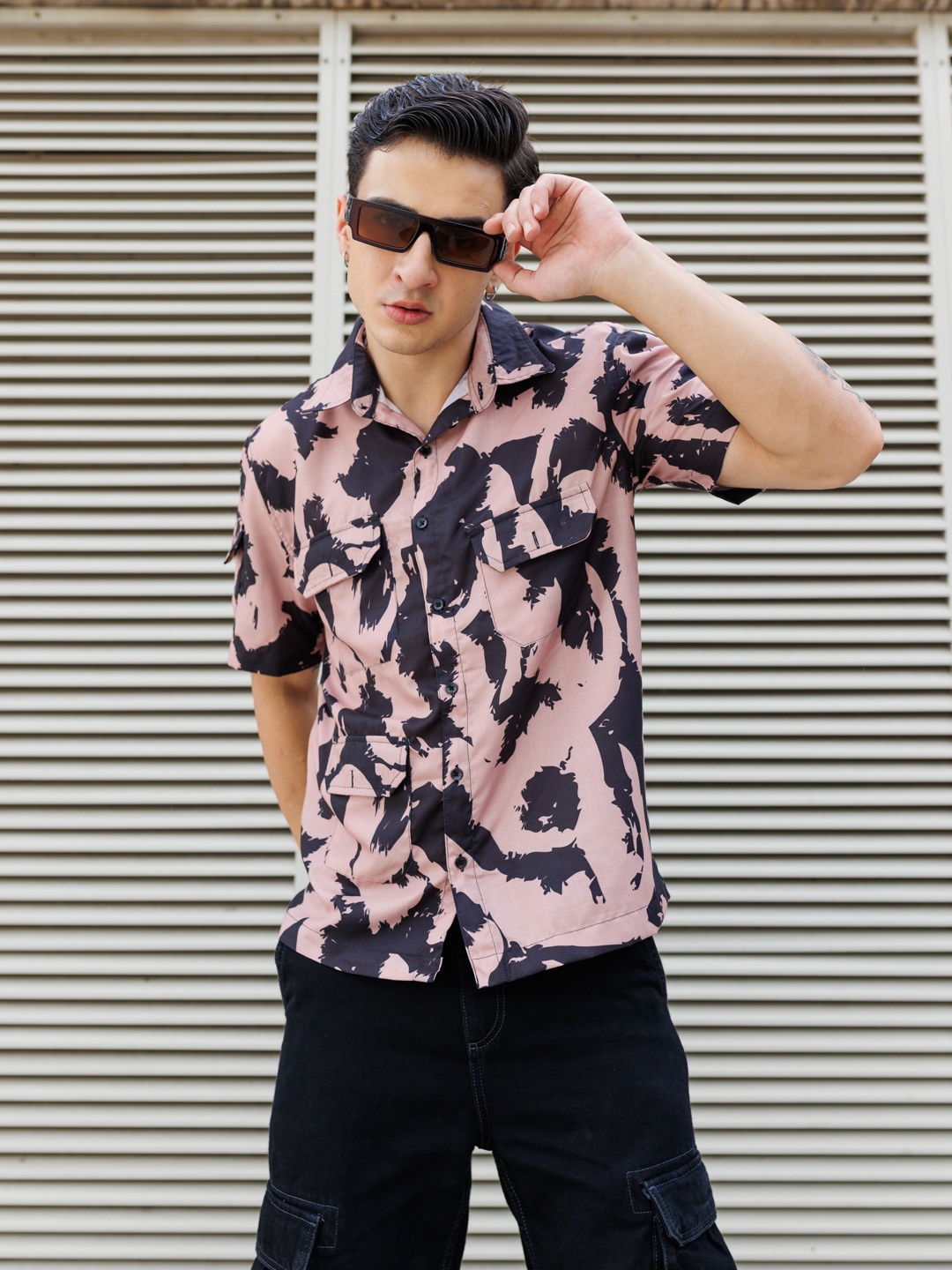 

UNRL Boxy Fit Abstract Printed Casual Shirt, Mauve