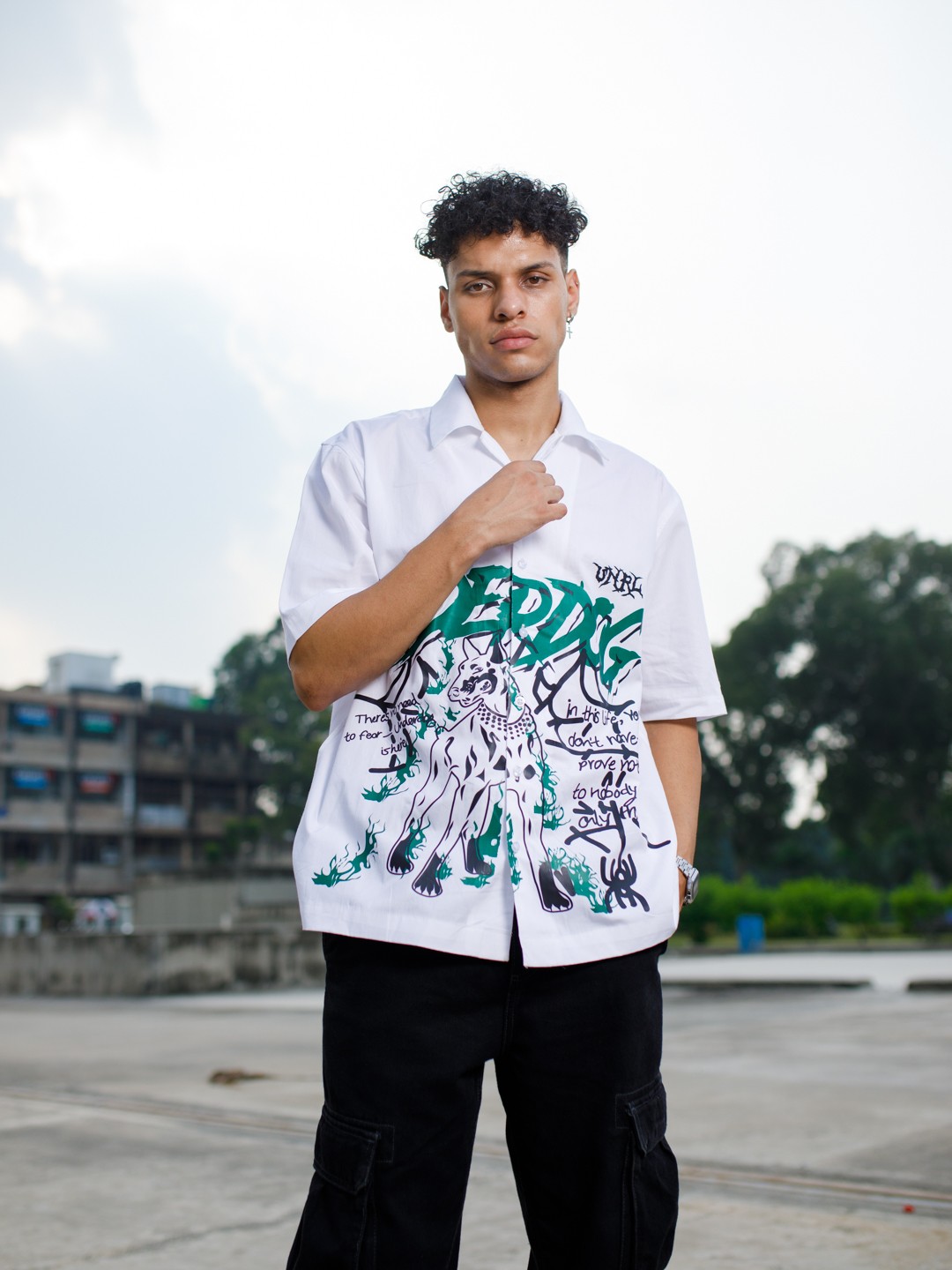 

UNRL Boxy Fit Pure Cotton Graphic Printed Casual Shirt, White