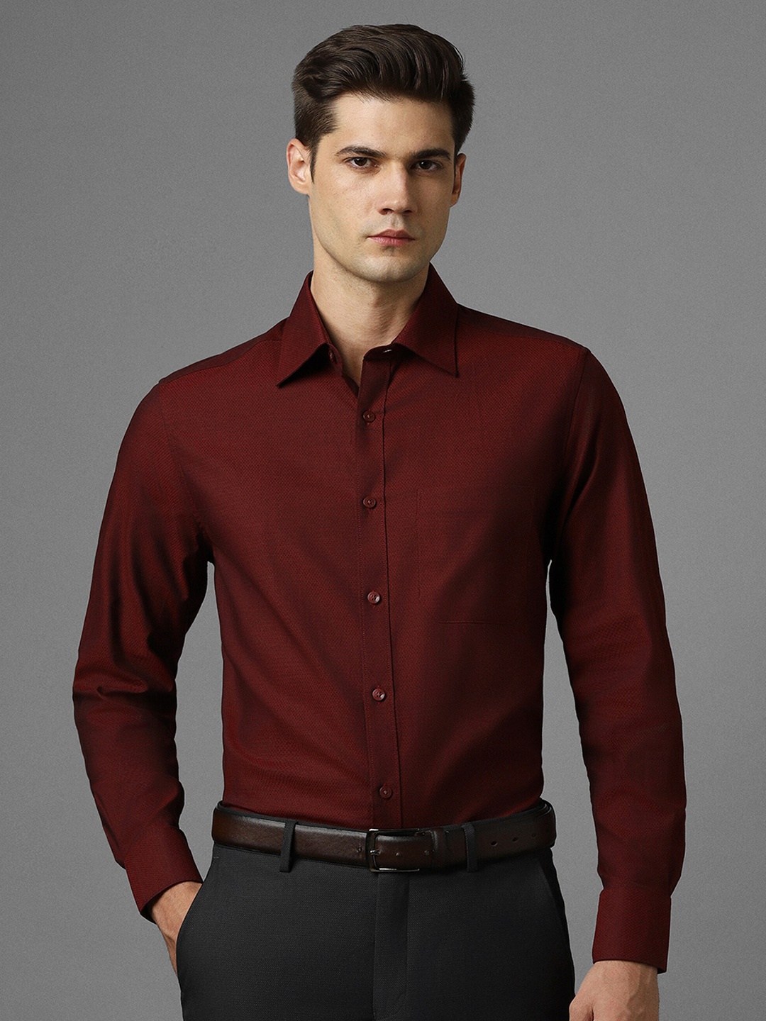 

Louis Philippe Slim Fit Pure Cotton Formal Shirt, Maroon