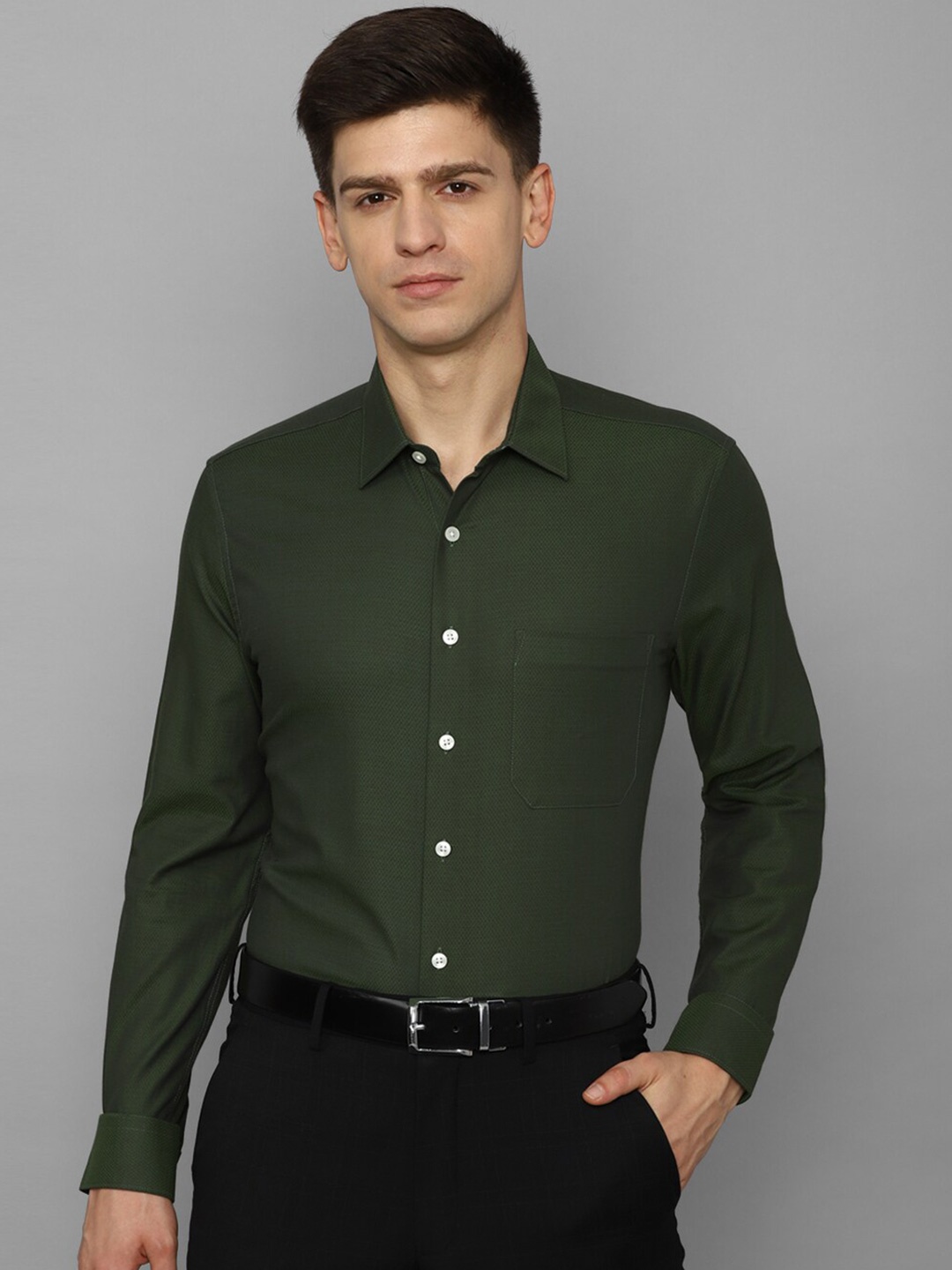 

Louis Philippe Slim Fit Micro Ditsy Printed Pure Cotton Formal Shirt, Green