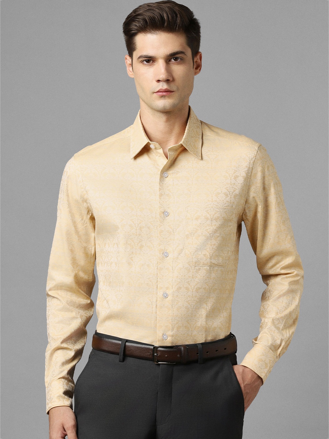 

Louis Philippe Slim Fit Opaque Formal Shirt, Beige