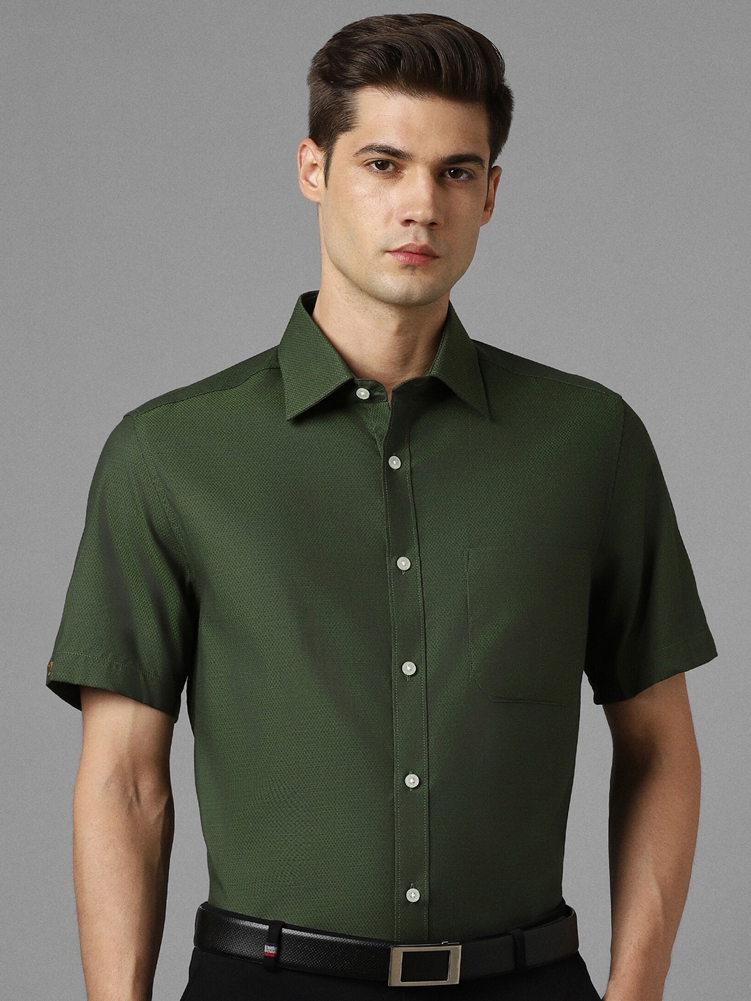 

Louis Philippe Slim Fit Cotton Formal Shirt, Olive