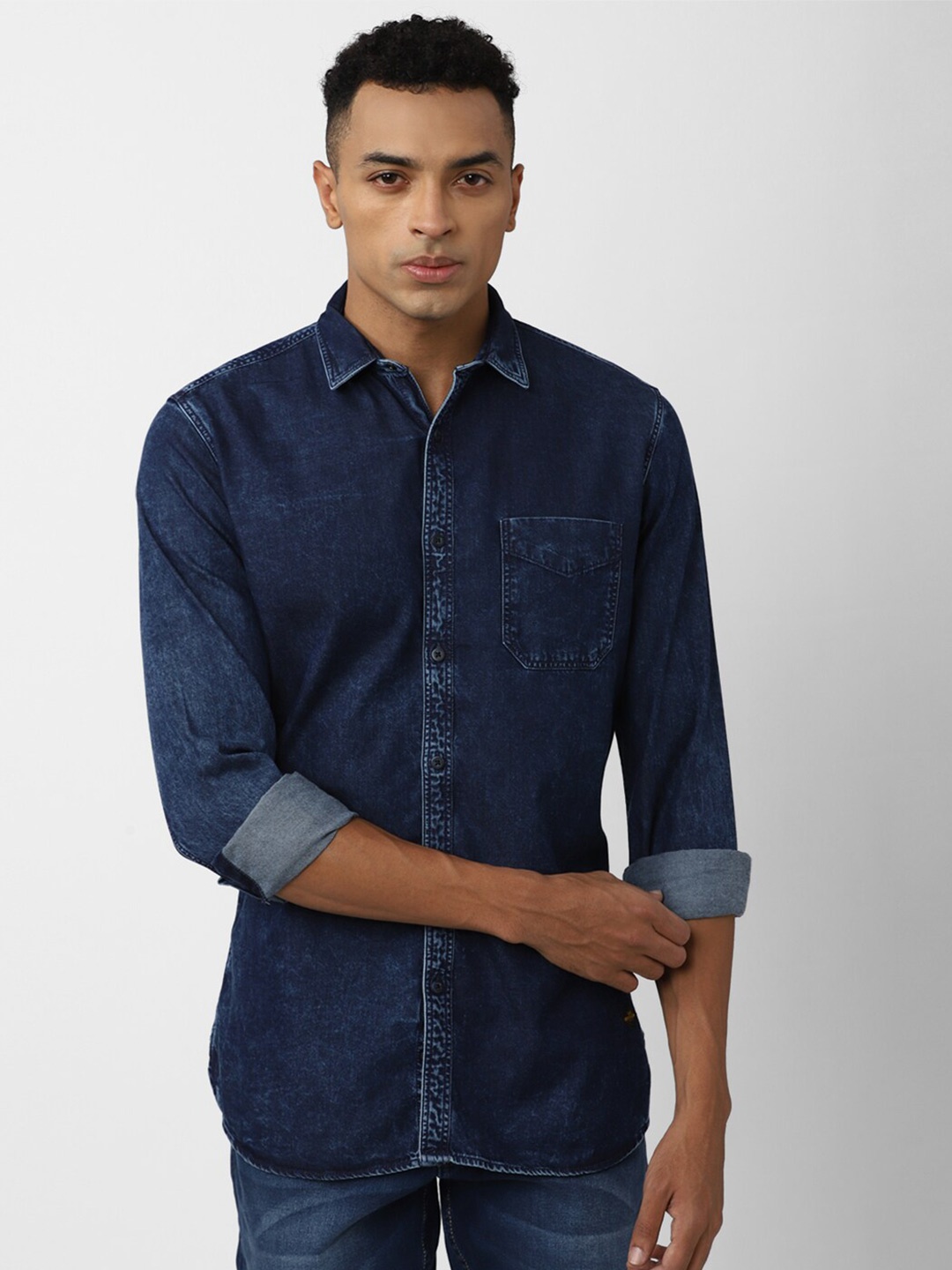 

VAN HEUSEN DENIM LABS Slim Fit Faded Casual Denim Shirt, Navy blue